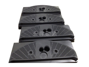 Acoustic graphite mould